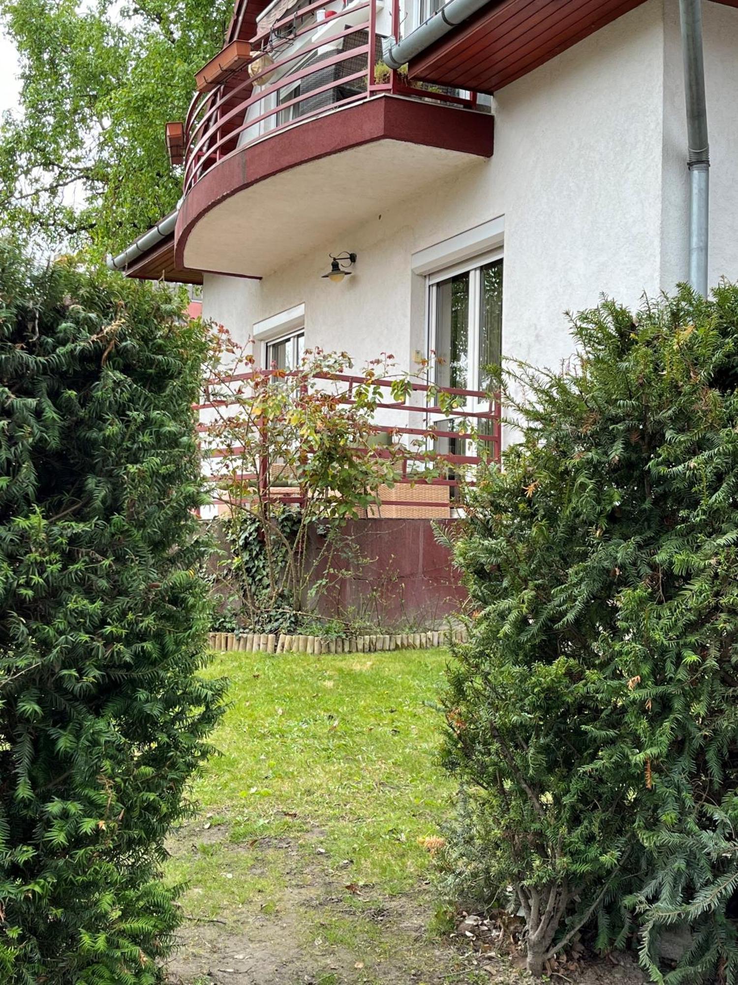 Apartamento Kiraly Csaladi Apartman- Royal Family #freegarage Budapeste